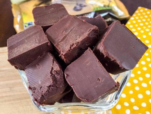 2 Ingredient Fudge (Low Carb, Sugar Free, THM-S)