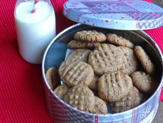 3-ingredient almond butter cookies