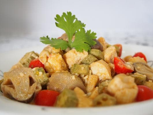 Appetizing Stir-Fried Tom Yum Chicken