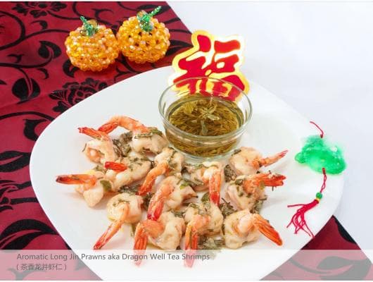 Aromatic Long Jin Prawns ( 茶香龙井虾仁 )
