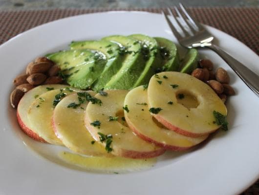 Avocado & Apple Salad (Ensalada de Aguacate y Manzana)