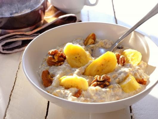 Banana-Walnut Breakfast Muesli