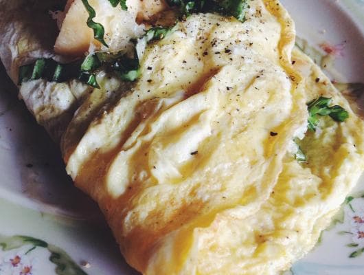 Basil, Apple, Cheese and Honey Omelet
