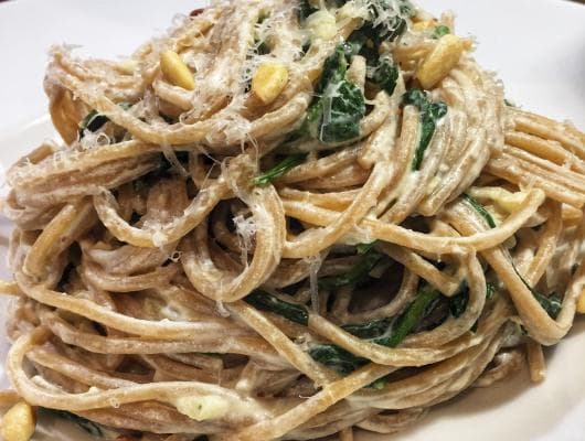 Creamy ricotta and spinach spaghetti (Serves 2)
