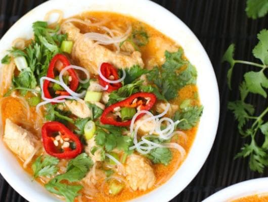 4 Ingredient Red Curry Chicken