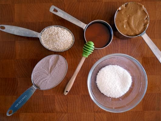 5-ingredient Peanut Butter Bites