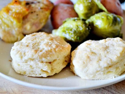 6 Ingredient Buttermilk Biscuits