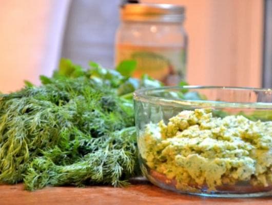 Basil and Brazil Nut Hummus